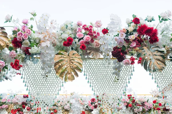 Esküvő Dekoráció Virág Háttér Színes Háttér Friss Rózsa — Stock Fotó