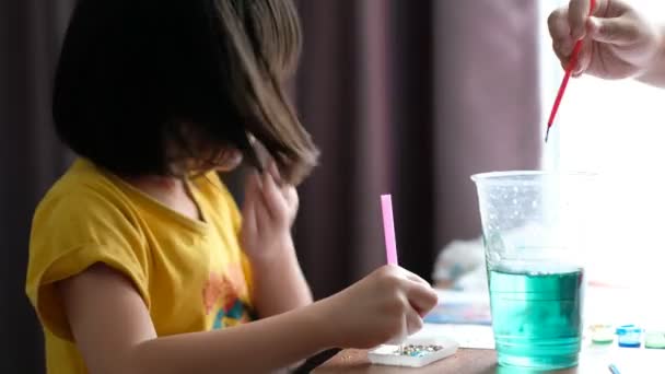 Aziatische Kind Verf Kleur Speelgoed Onderwijs Concept — Stockvideo
