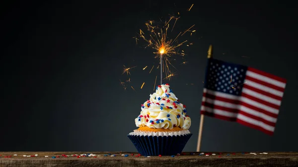 Cupcake Und Amerikanische Flagge Juli Unabhängigkeitstag Gedenktag Oder Tag Des — Stockfoto