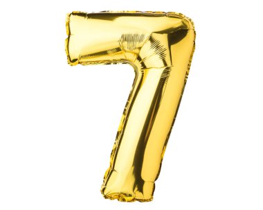 Yedi numaralı balonlar. Helyum balonu. 7 yıldır. Altın sarısı folyo rengi. Doğum günü partisi, tebrik kartı, indirim, reklam, yıldönümü. Yüksek çözünürlüklü. Beyaz arkaplanda izole.