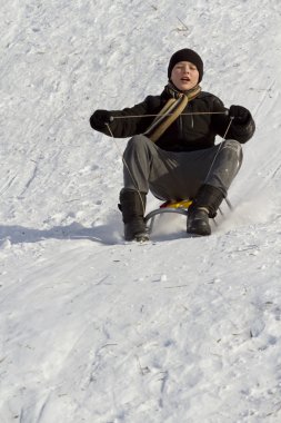 Bir kızak üzerinde duygusal yokuş aşağı.