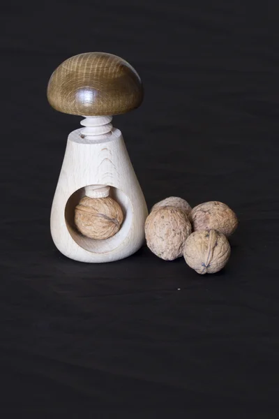 Nussknacker in Form eines Pilzes. — Stockfoto