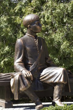 Şekil orman bakirelerin eski meşe Ostrog Park.