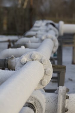 Frost ile kaplı borular.