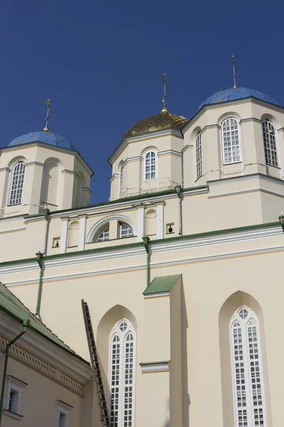 Trefaldighetskyrkan i klostret. Mezhyrich. — Stockfoto