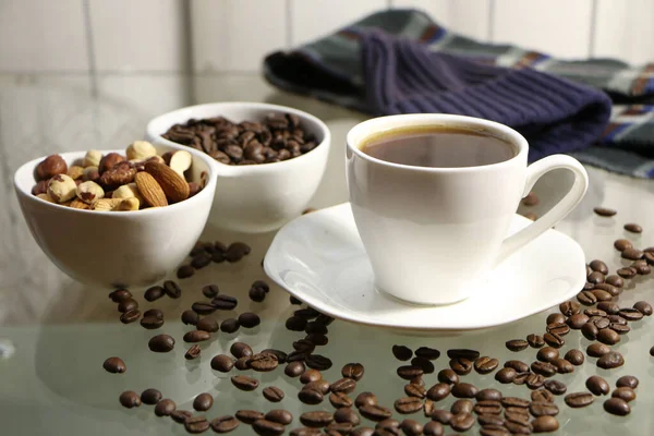 Kaffee Leuchtendem Orange Auf Dem Tisch Close Ist Eine Hellgrüne — Stockfoto