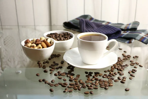 Kaffee Leuchtendem Orange Auf Dem Tisch Close Ist Eine Hellgrüne — Stockfoto