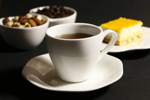 Cup Coffee Milk Coffee Beans Glass Table Concept Home Comfort — Stock Photo, Image