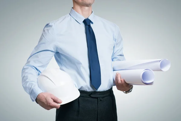 Beyaz izole çizimleri ile beyaz bir kask içinde adam