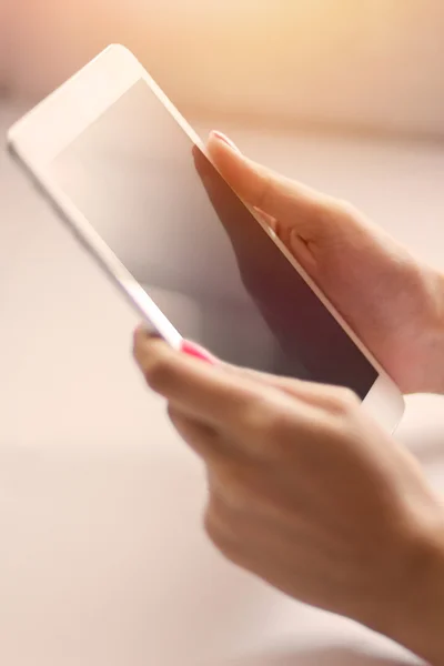 Closeup of woman with laptop — Stock Photo, Image