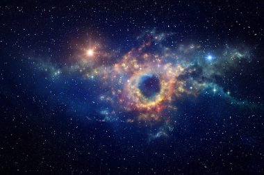 Kara delik ve kozmik dalgalar uzayın derinliklerine. Evrendeki galaksi kümelerinin merkezindeki nebula. Yıldız takımyıldızları arkaplanı.