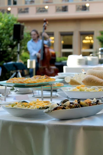 Restaurante al aire libre — Foto de Stock