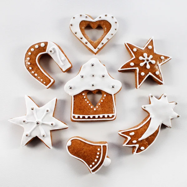 Noel gingerbread beyaz buzlanma ile el yapımı