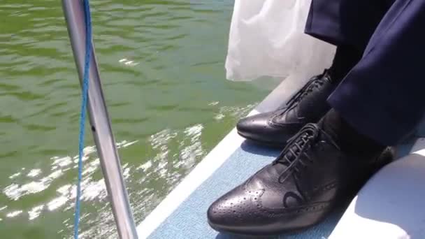 Mens shoes on yacht — Stock Video