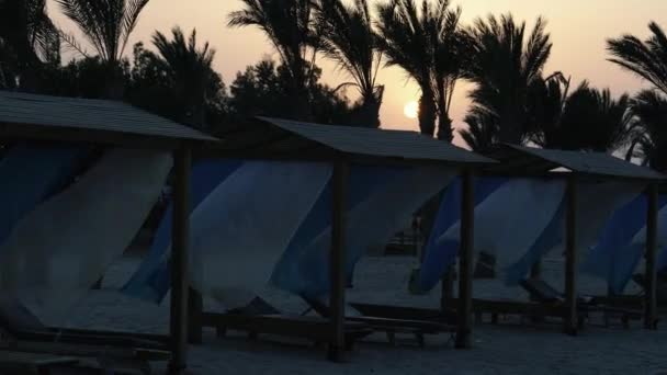 Παραλία Ερημωμένη Παραλία Κατά Διάρκεια Της Παγκόσμιας Καραντίνας Στην Αίγυπτο — Αρχείο Βίντεο