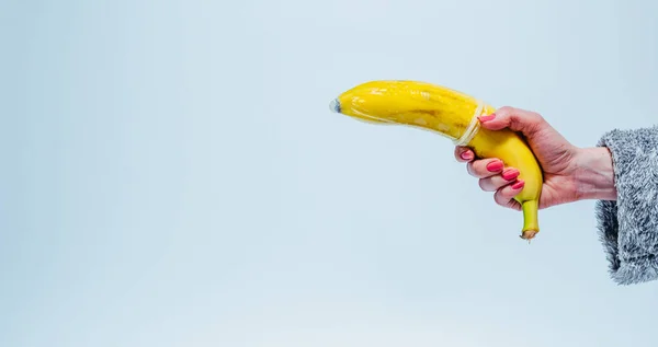 Kondom Bananen Bär Gummikondom — Stockfoto