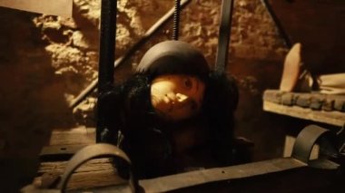 İşkence odası. Müzede işkence odası var..