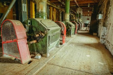 Buhar değirmeni. Terk edilmiş buhar değirmeni.