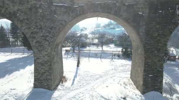 Puente Del Viaducto Pueblo Vorokhta Ucrania Vista Aérea — Vídeos de Stock