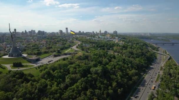 Monumento Madre Patria Vista Ciudad Kiev Ucrania Vista Aérea — Vídeo de stock