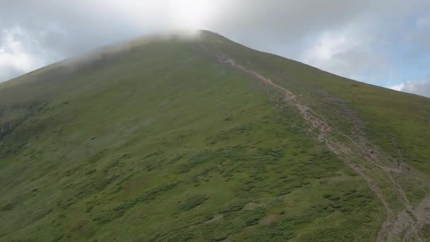 Montanha Monte Hoverla Escalada Vista Aérea — Vídeo de Stock