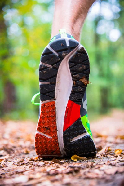 Koşu ayakkabıları basmak — Stok fotoğraf