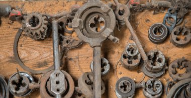 Çilingir'ın Atölyesi. iş parçacığı aracı