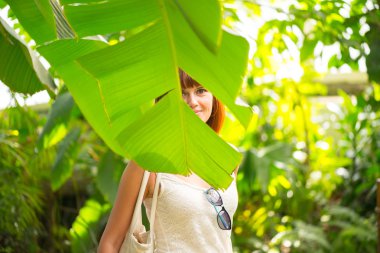 Palmiye yaprağı kızdır