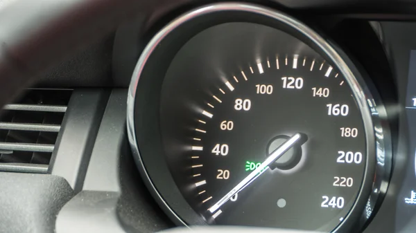 Snelheidsmeter auto. meting van de snelheid — Stockfoto