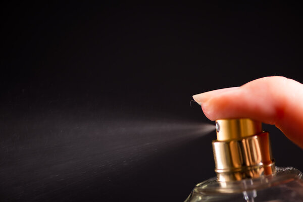 Женские ароматы. ароматный запах
