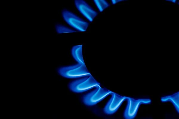 Газовая плита. горящий газ — стоковое фото