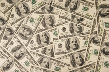 100 dolar. Yüz dolar