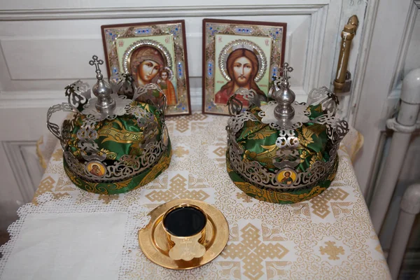 As bodas na Igreja — Fotografia de Stock