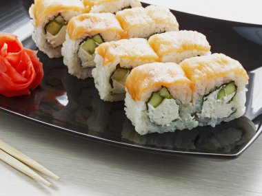 Philadelphia suşi roll 