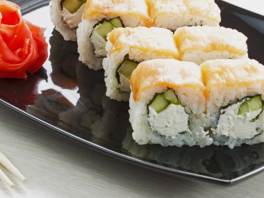 Philadelphia suşi roll 