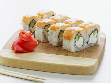 Philadelphia suşi roll 