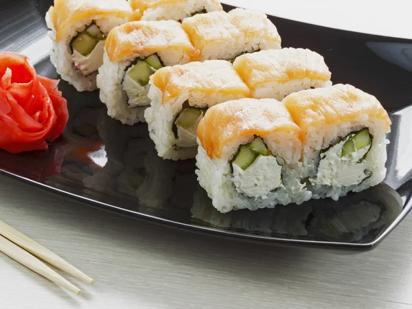 Philadelphia suşi roll 