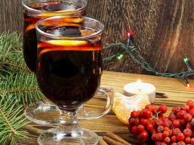 Baharat ile kırmızı şarap mulled 