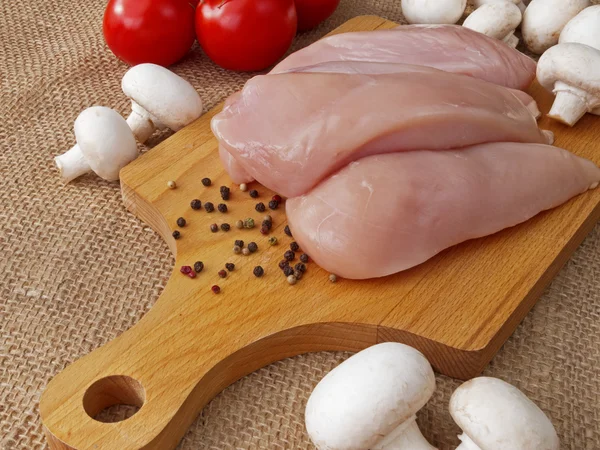 Kuřecí prsa se zeleninou — Stock fotografie