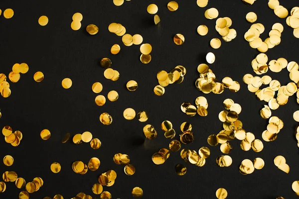 Confete Dourado Sobre Fundo Preto Fundo Festivo Férias Congratulações Aniversário — Fotografia de Stock