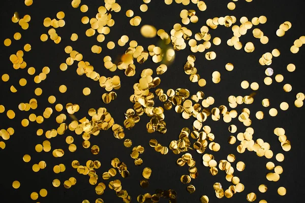 Confete Dourado Sobre Fundo Preto Fundo Festivo Férias Congratulações Aniversário — Fotografia de Stock