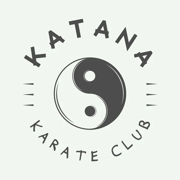 Vintage karate or martial arts logo, emblem, badge, label — Stock Illustration Vintage karate or martial arts logo, emblem, badge, label Royalty Free Stock Vectors
