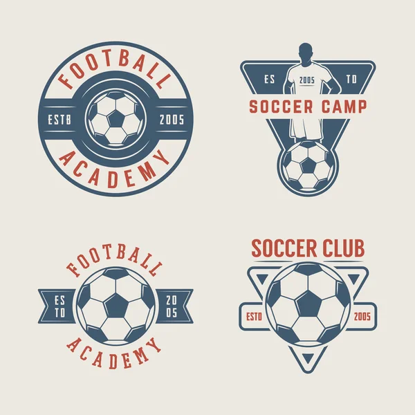 ビンテージ サッカーまたはフットボールのロゴ、エンブレム、バッジのセット. — ストックベクタ