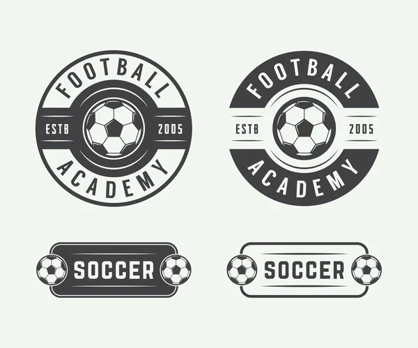 Conjunto de logotipo vintage de fútbol o fútbol, emblema, insignia . — Vector de stock