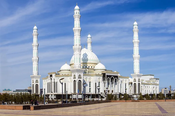 Astana şehir Hazreti Sultan Camii.