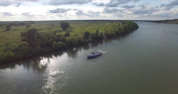 Irtysch Fluss in der Nähe der Stadt Pavlodar. — Stockvideo