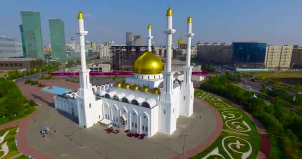 Moschee in der Stadt Astana — Stockvideo