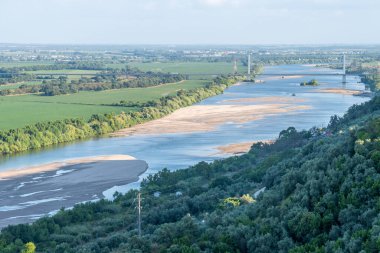 Santarm Portekiz 'deki Tagus Nehri üzerindeki manzara.