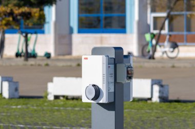 Abb elektrikli araç şarj istasyonu e hareketlilik altyapısını destekliyor