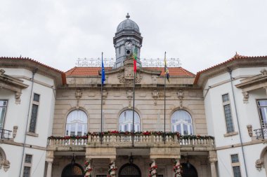 Vilayet Nova de Gaia, Portekiz 'deki belediye meclisi binasının etkileyici mimarisi.